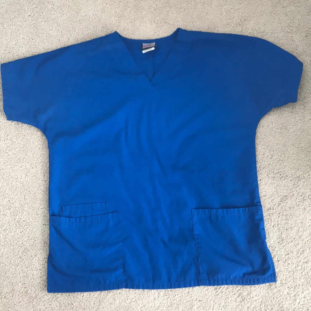 Cherokee scrub top